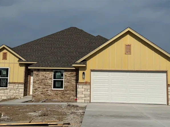 203 S 25th St, Collinsville, OK 74021