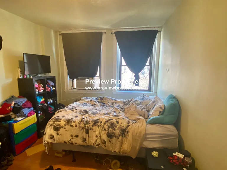 40 Chester St #8G — Photo 6