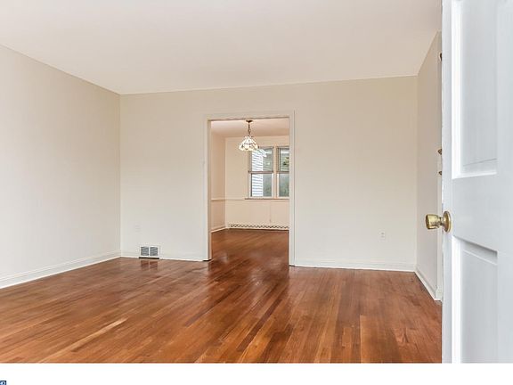 4th image of 1206 Dover Ave