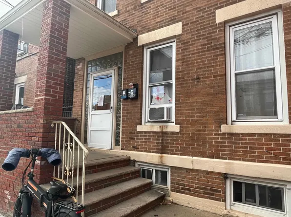 221 53rd Street image 2 of 21