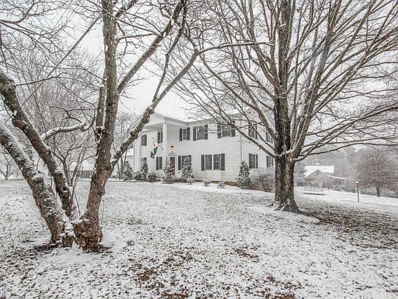 3rd image of 2014 Southwood Dr