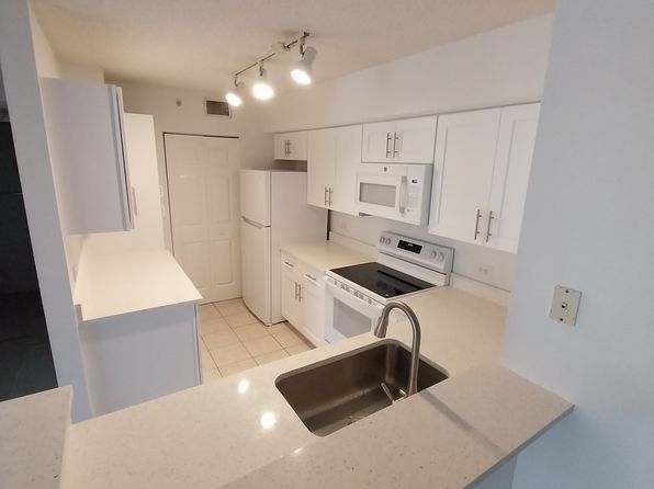 8950 Colonnades Ct E APT 824