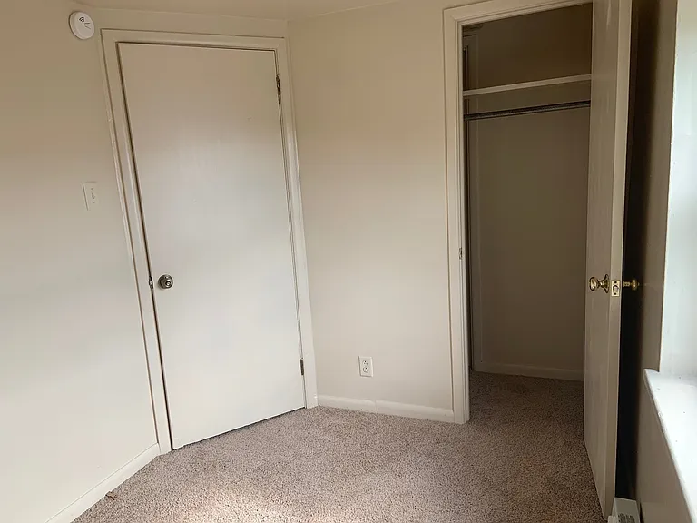 287 Locust Point — Photo 9