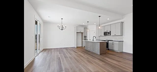 15789 Allegiance Ave — Photo 2