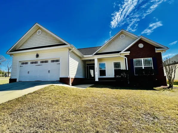203 Savannah Dr, Enterprise, AL 36330