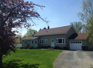 24 Haswell Rd, Watervliet, NY 12189