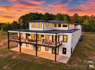 4987 Wildlife Ln, Sherrills Ford, NC 28673
