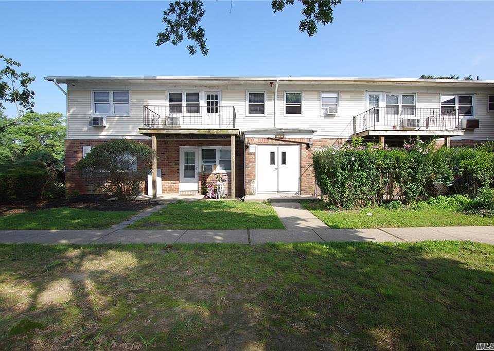 1st image of 9D Hemlock Dr APT 34