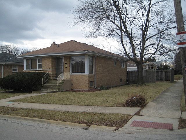 1st image of 5048 W Hawthorne Ave