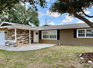 10931 Hammock Dr, Largo, FL 33774