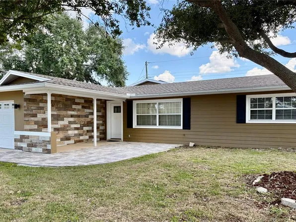 10931 Hammock Dr, Largo, FL 33774