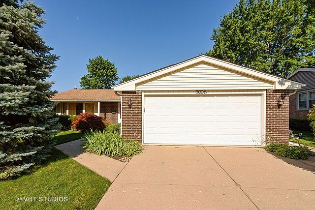 1st image of 3006 N Windsor Dr