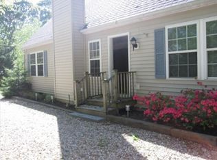 41 Hampton Rd N, Southampton, NY 11968