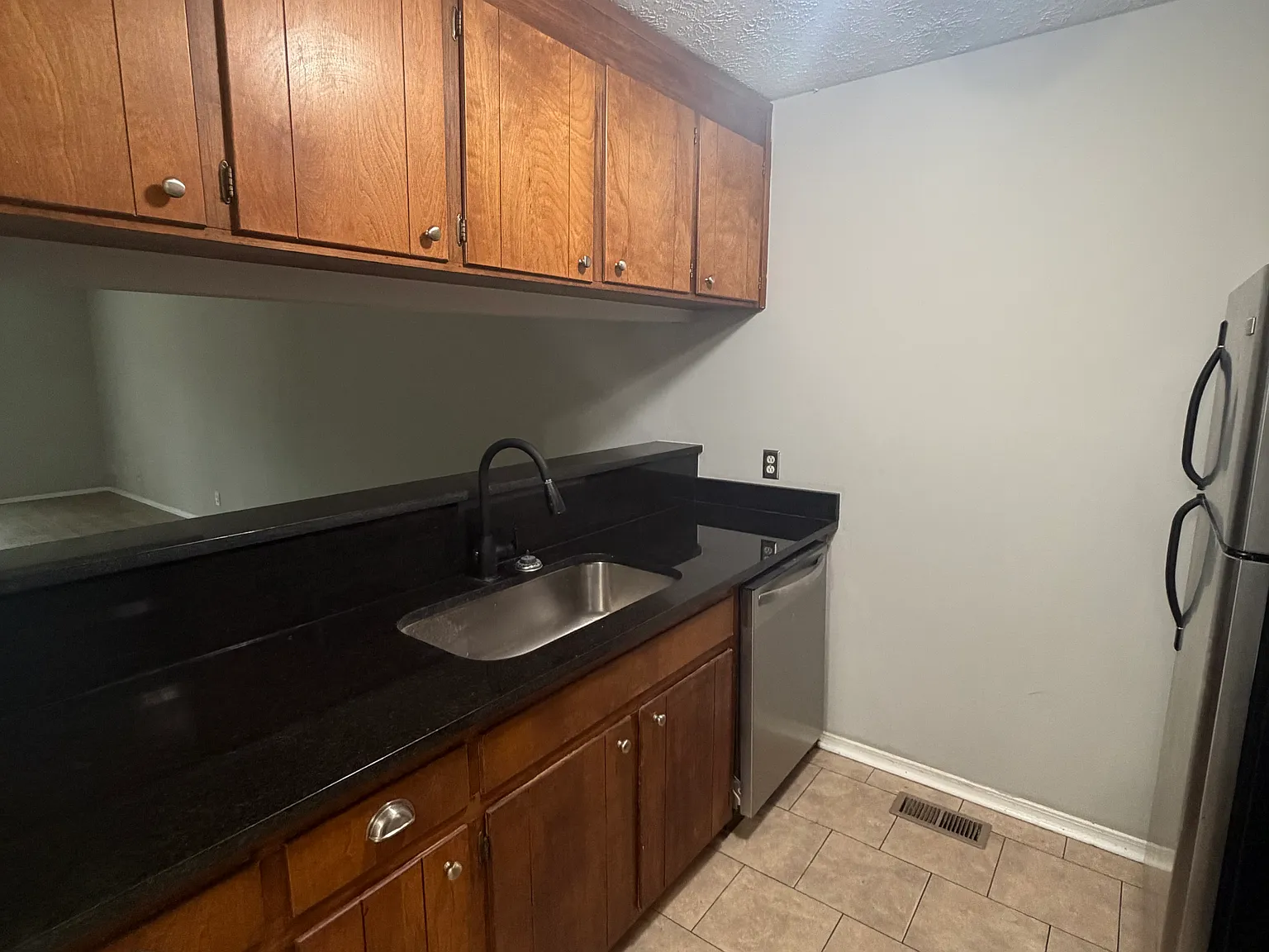 3 bed, 1523 sqft, $1,800 — Photo 4