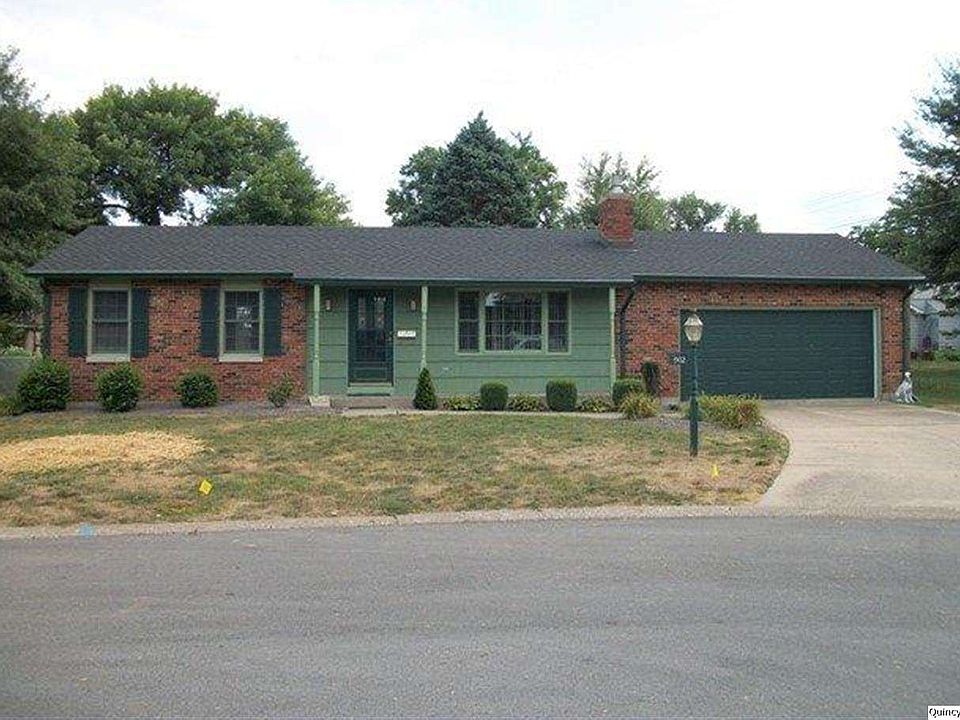 Home for Sale in Quincy, IL $132,000