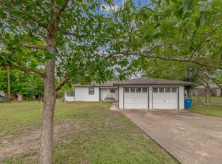 1537 Glen Rd N, Kerrville, TX 78028