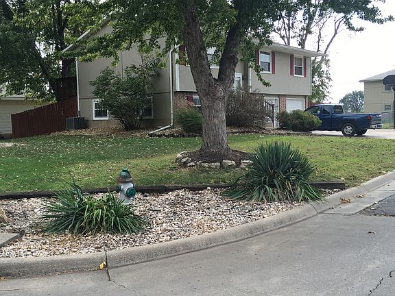2nd image of 708 Sherbrooke Dr