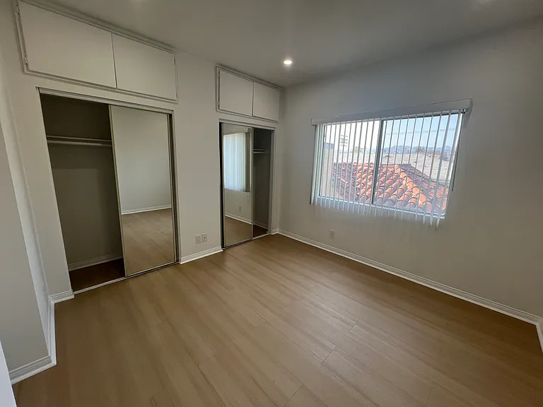 1431 S Shenandoah St #4 — Photo 11