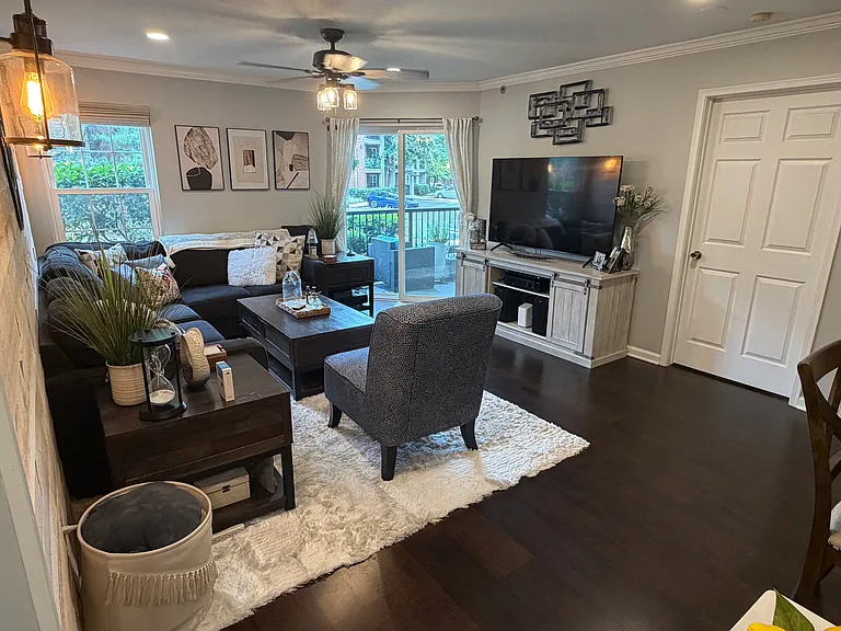 3313 Wyndham Cir #1220 — Photo 24
