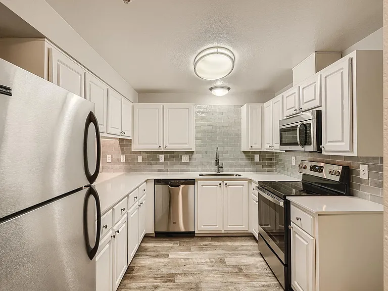 Slate Ridge Apartment Homes — Photo 2
