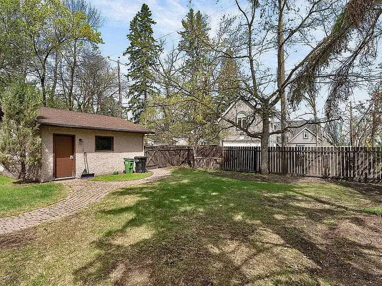 11608 Edinboro Rd NW — Photo 13
