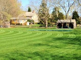 10 Roberts Ln, East Hampton, NY 11937
