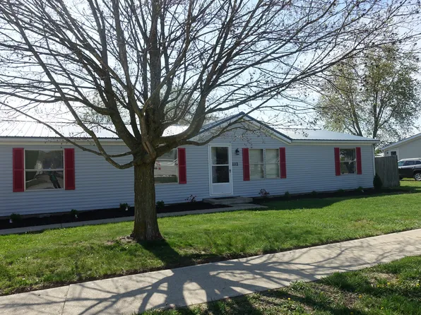 1112 Brittney Blvd, Seymour, IN 47274