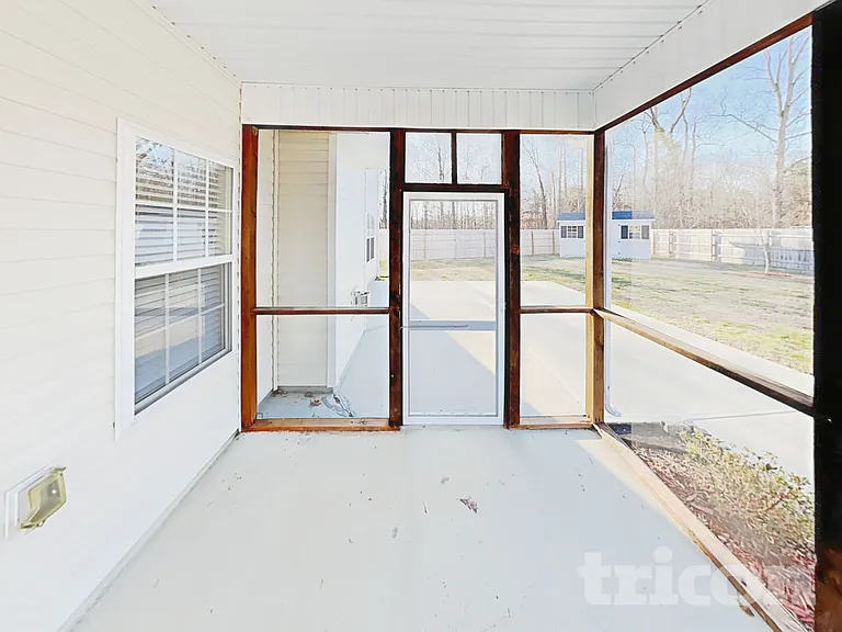 4483 Sara Jean Ct — Photo 17