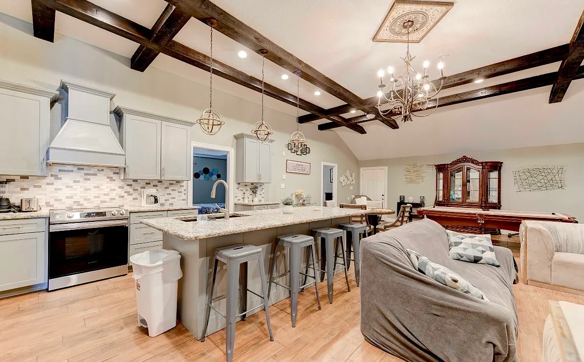 3801 Sunny Beach Ct — Photo 3