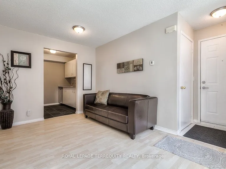 106 Redpath Ave #18 — Photo 7