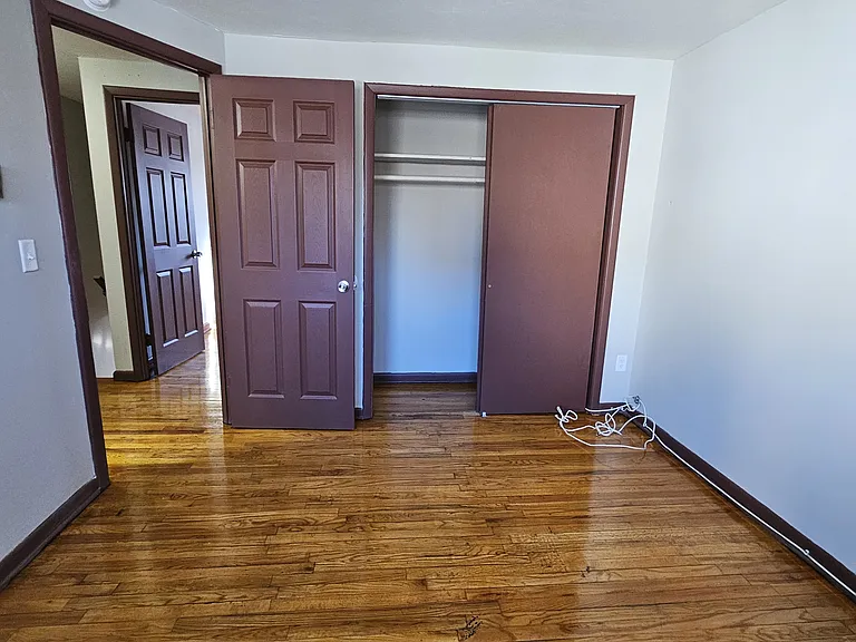 66 Clinton Ave #B — Photo 11