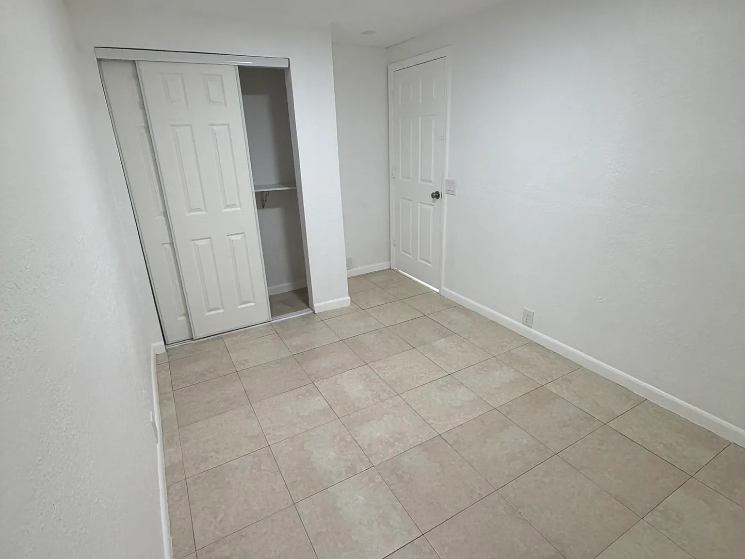 1 bed, $1,600 — Photo 3