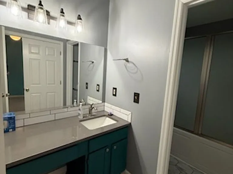 1325 Parkwood Dr — Photo 18