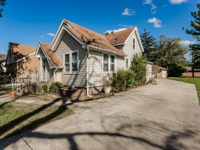 4437 Elm Ave, Lyons, IL, 60534