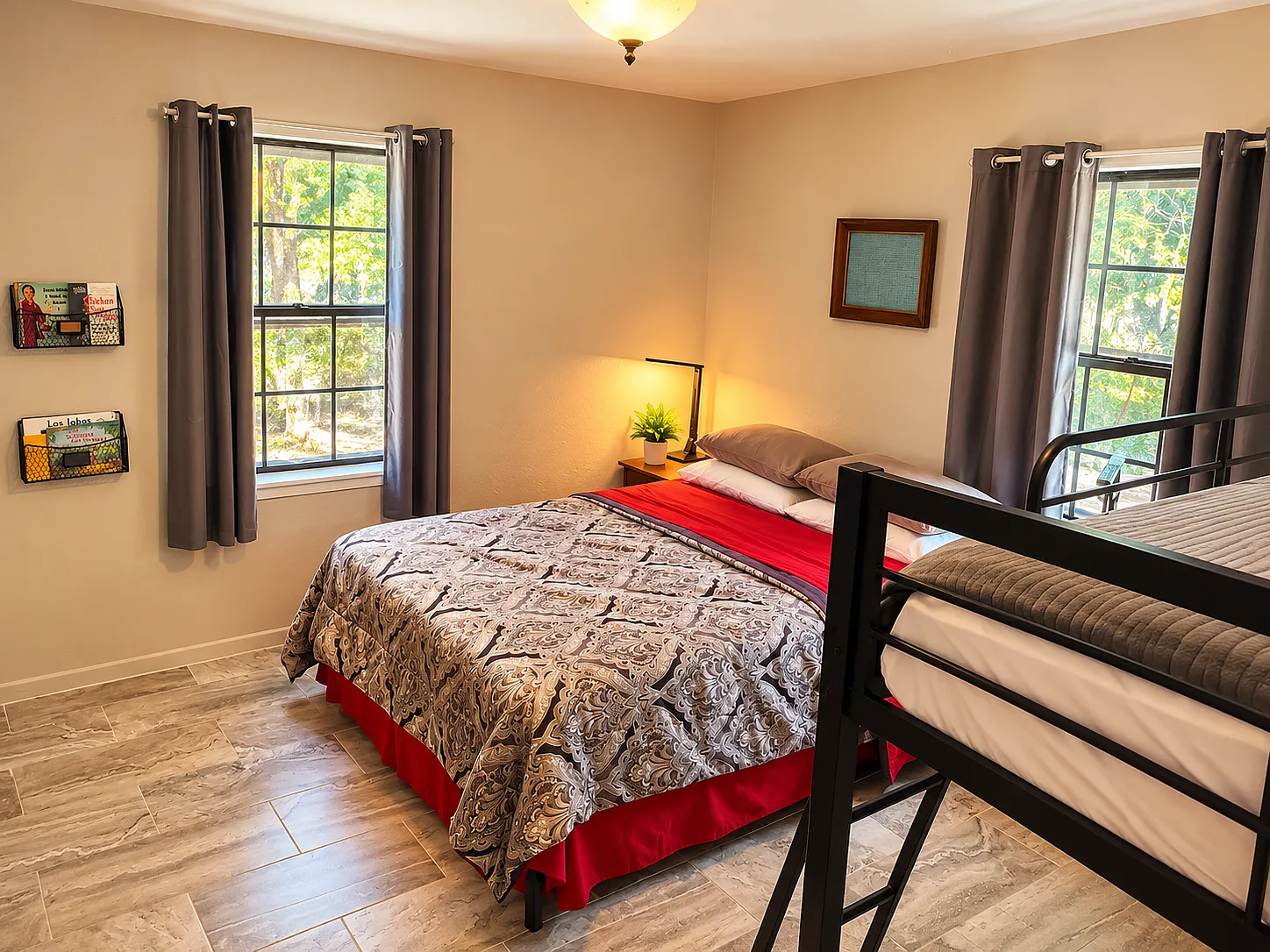 3 bed, 2013 sqft, $5,400 — Photo 3