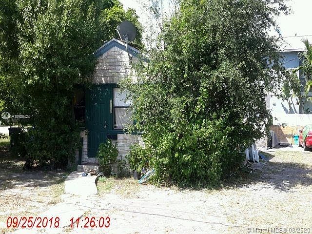 2nd image of 3451 NE 15th Ave