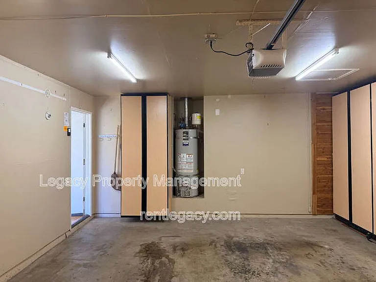 255 Munroe St — Photo 24