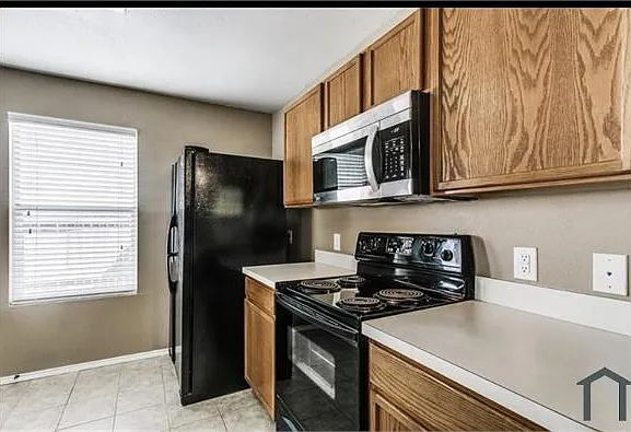 9608 Woodrow Wilson Dr — Photo 7