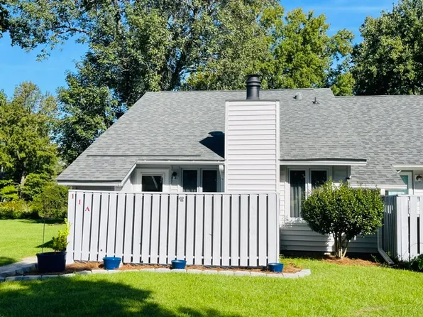 11 Mulberry Ln, New Bern, NC