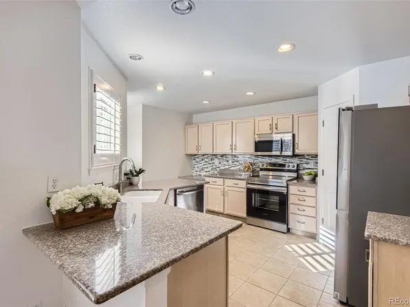 112 W Sterne Parkway, Littleton, CO 80120