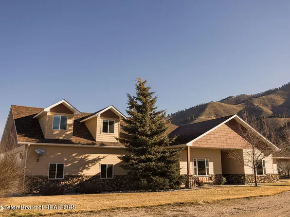 111 N Madison St, Afton, WY 83110