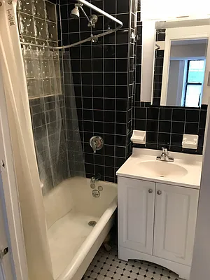 Rented by Compass | media 23