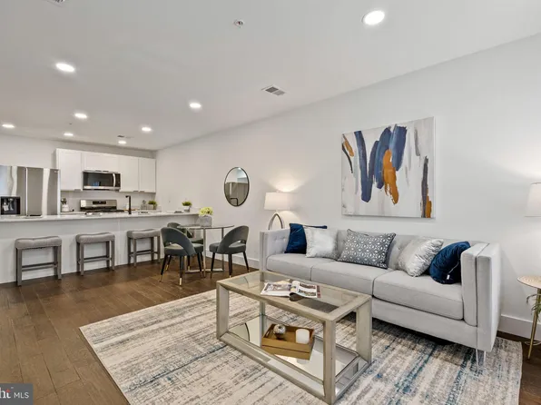 4725 3rd Pl NW APT 2, Washington, DC 20011