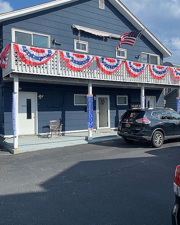 2nd image of 202 W 27th St