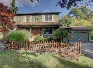 127 Minden Dr, Orchard Park, NY 14127