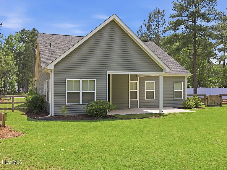 511 Pondpine Ln — Photo 37