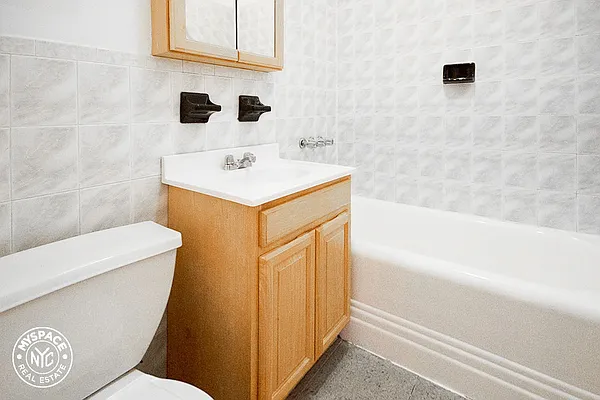 Rented by MySpaceNYC | media 21