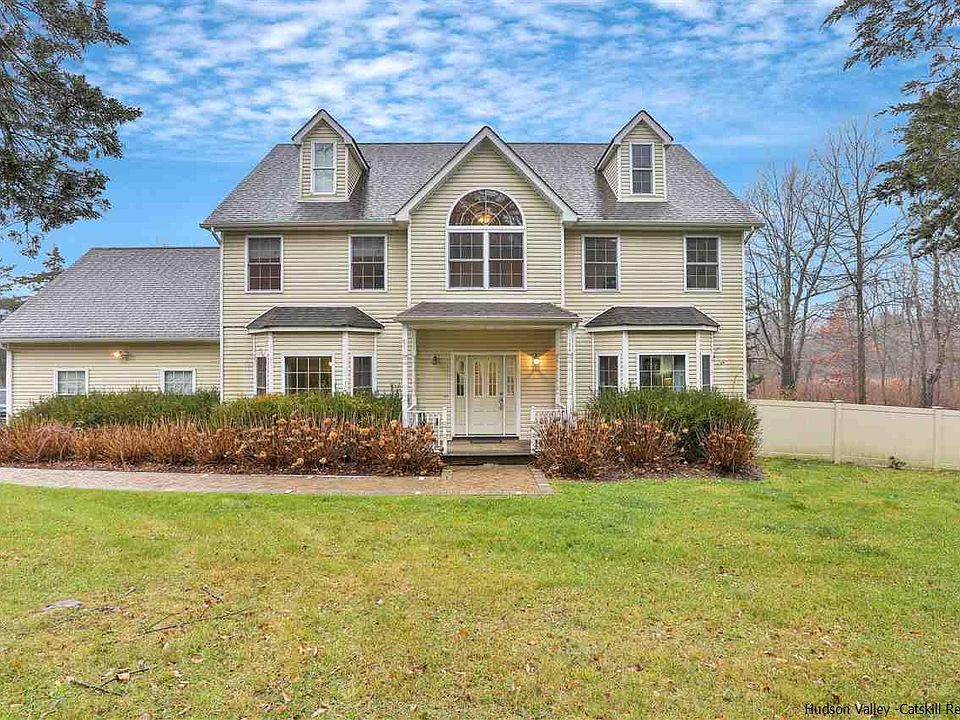 1st image of 6 Waring Ln