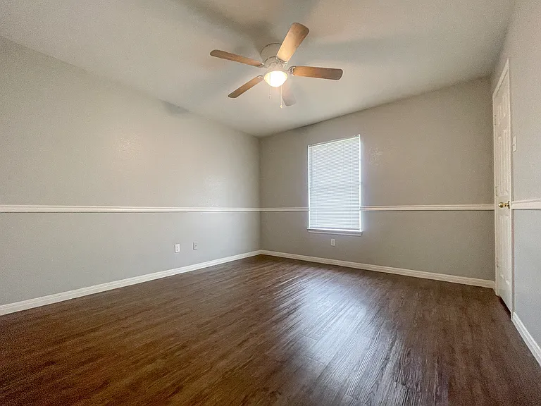 180 Spring Water Ln — Photo 13