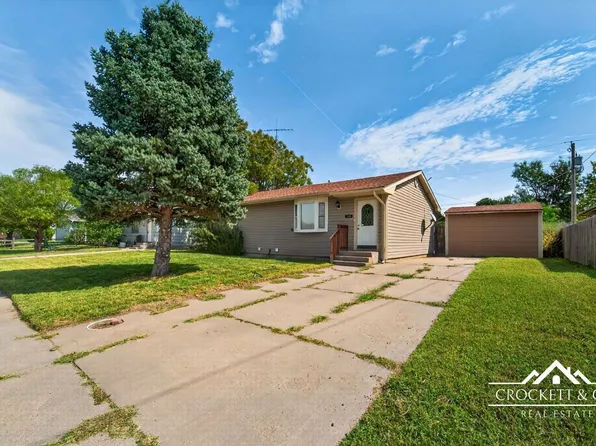 304 Barber Ave, Holcomb, KS 67851